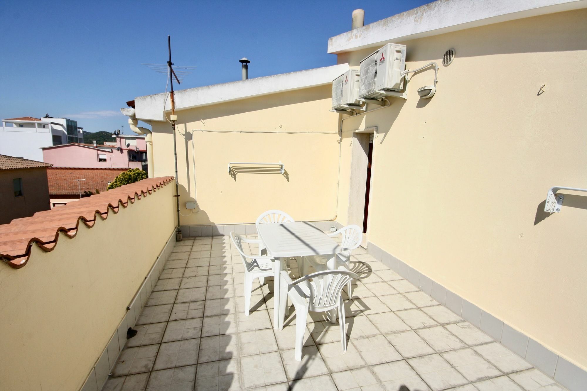Casa Lucia Hotel Olbia Exterior foto